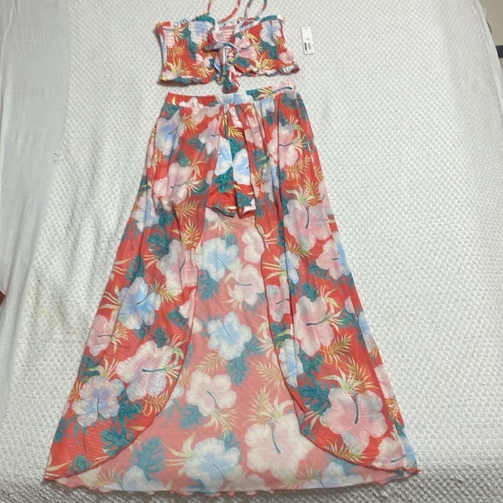 Conjunto de flores de 2 piece .